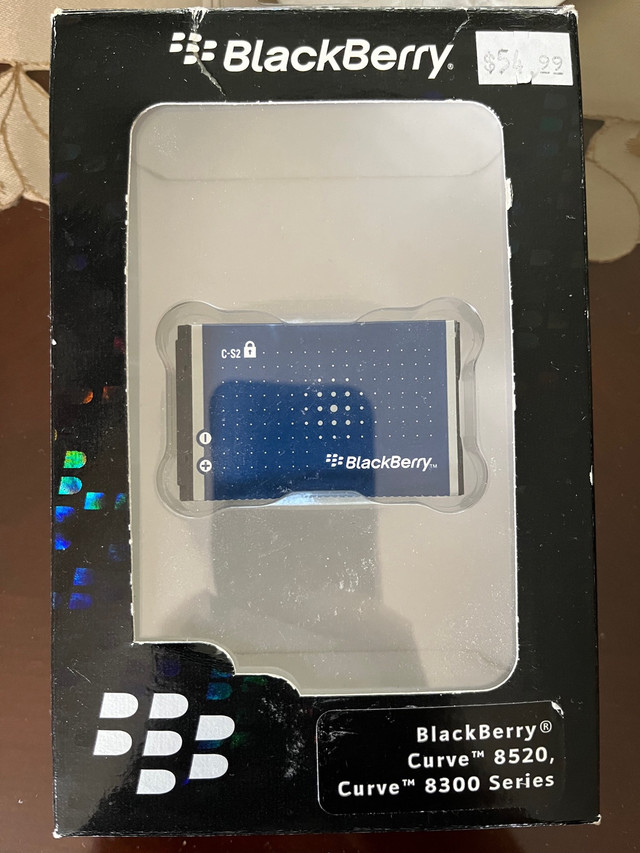 BNIB OEM BlackBerry Curve 8520 Battery - CS-2 in Cell Phone Accessories in City of Toronto