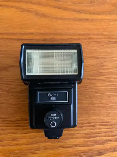 Vivitar 283 flash, View more
