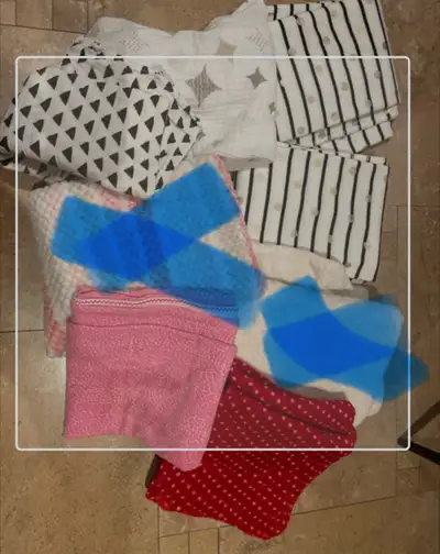 Lot de couvertures bébé / baby blankets, View more