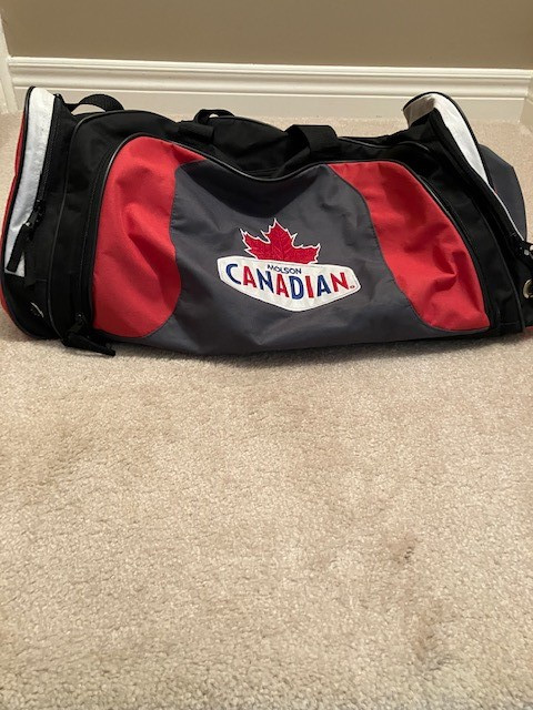 Vintage Moslson Canadian Travel Bag in Other in Oshawa / Durham Region