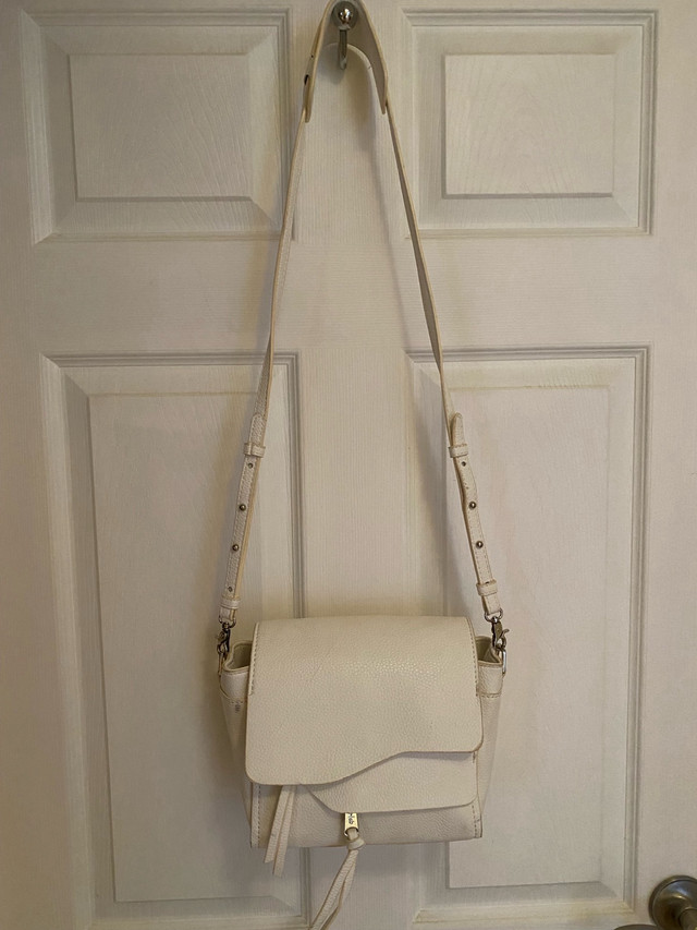 Co-lab white crossbody bag in Women's - Bags & Wallets in City of Toronto - Image 2