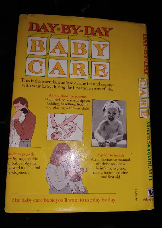 Day by Day baby care book in Children & Young Adult in City of Toronto - Image 3