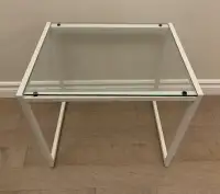 Table basse en vitre 