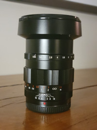 Voigtlander 25mm lens