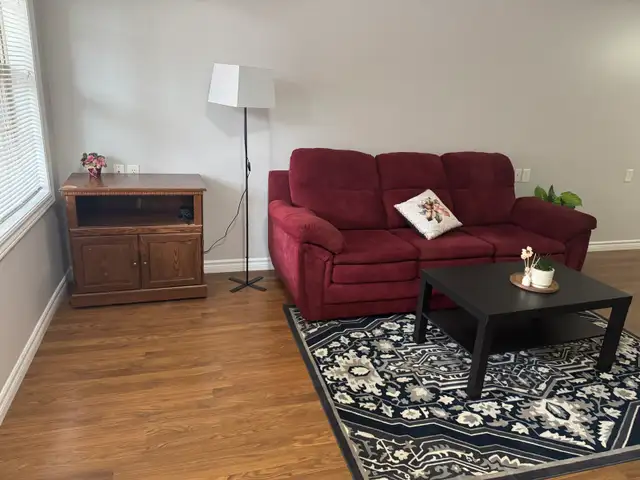 1 Private room available