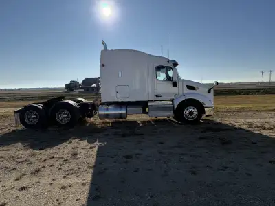 2020 Peterbilt 579, paccar 455, 12 speed auto, 724,500 km, 10,482 hours, 244 wheelbase, four-way loc...