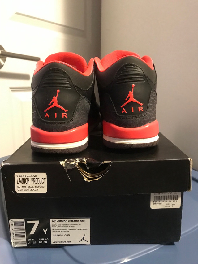 Nike Air Jordan 3 Crimson 7y in Men's Shoes in City of Toronto - Image 2
