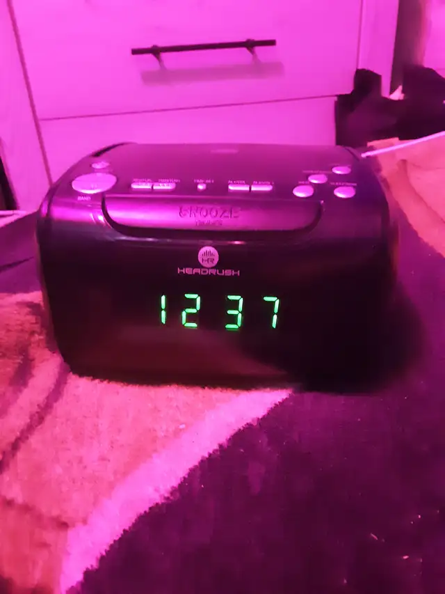 GPX CC314B CD Clock Radio519426754364067841