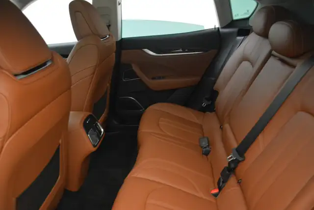 2018 Maserati Levante in Cars & Trucks in Ottawa - Image 8