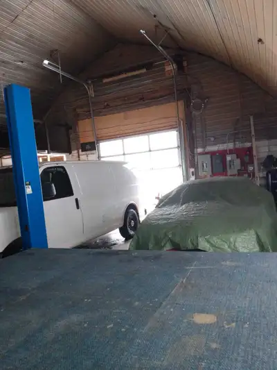 Shop 30x30 10ft auto door has hoist and compressor heat included hydro extra north of stratfordcall...