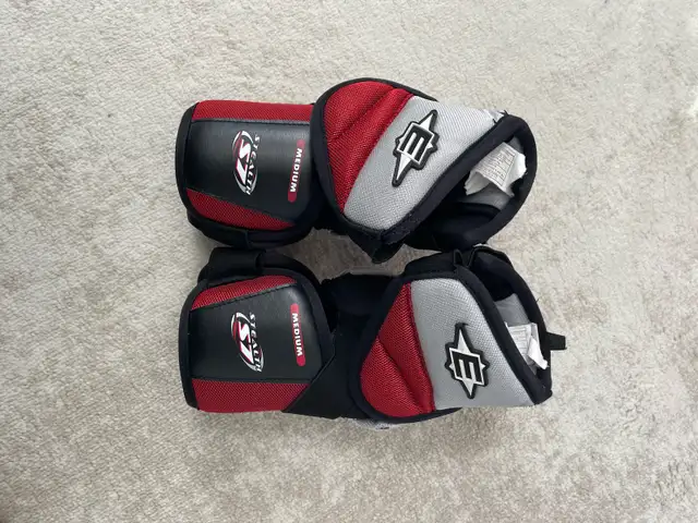 Easton stealth S7 senior medium elbow pads  in Hockey in Oakville / Halton Region - Image 5