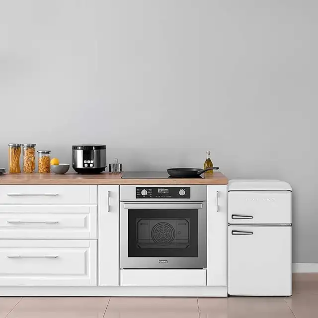Galanz Retro Mini Refridgerator White 3.1 Cu. Ft - New In Box in Refrigerators in Mississauga / Peel Region - Image 4