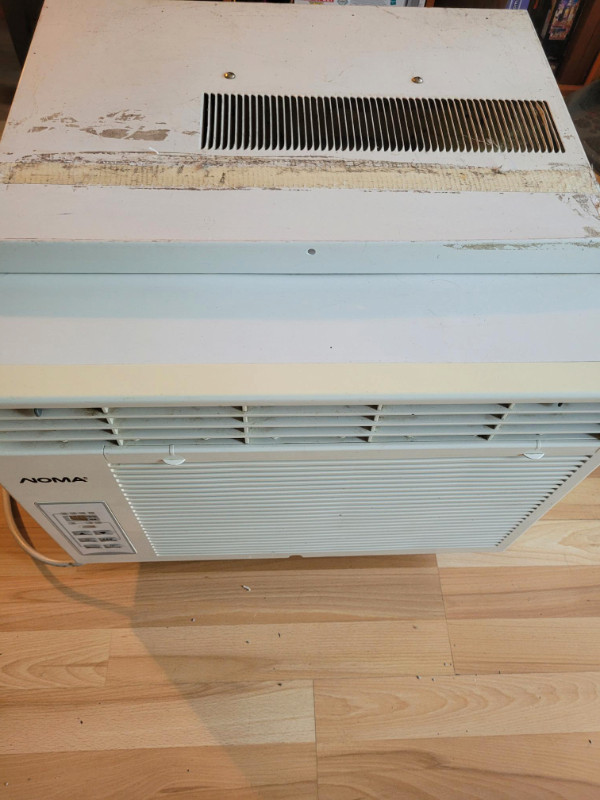 8,200 BTU Air Conditioner for Window dans Chauffages et humidificateurs  à Ville de Montréal - Image 3