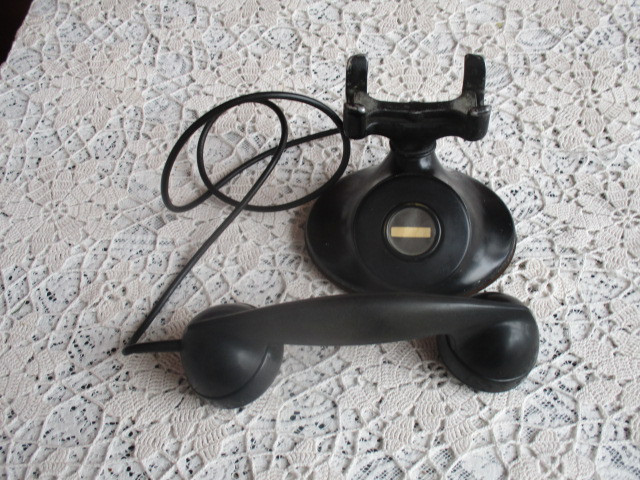 Vintage Northern Electric Co. Desk Phone in Arts & Collectibles in New Glasgow - Image 4