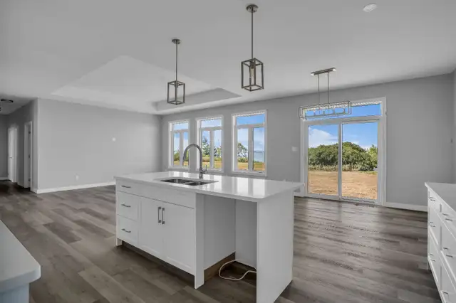 Lakefront Home and Lots For Sale in Saskatchewan in Houses for Sale in Regina - Image 9