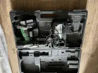  Hitachi Drill and battery charger /case