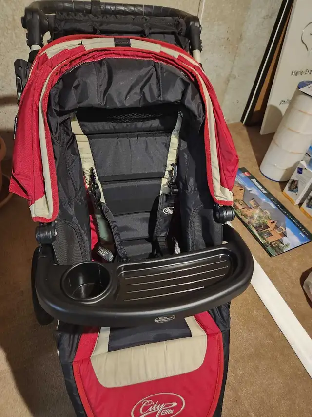 Baby Jogger City Elite stroller with lots of accessories inluded in Strollers, Carriers & Car Seats in Ottawa - Image 5