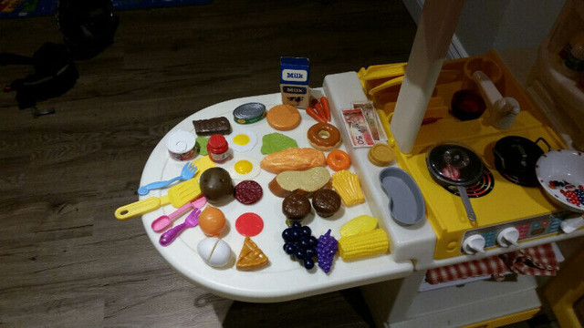 Cuisinière Pour Enfant Little Tikes in Toys & Games in Laval / North Shore - Image 3