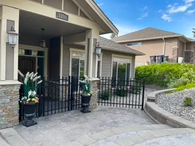 $165,0/month – 100.00 Utilities & Internet Available: Immediately Welcome to this bright and comfort...