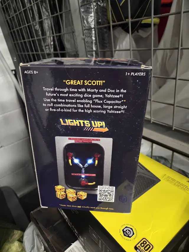 Yatzee Back to the Future in Toys & Games in City of Toronto - Image 3