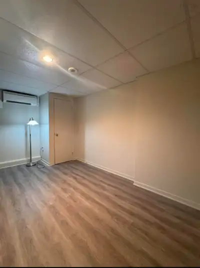 Large private room available in my home for 1 person. 1 other female shares the same floor. You woul...