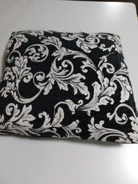 2 Black Throw Pillows with White Designs For Sale