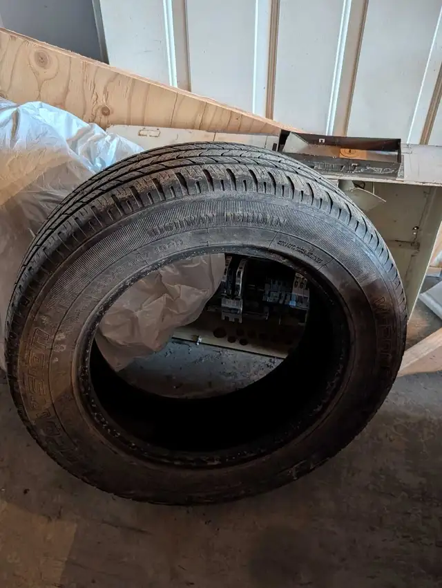Ecovision 225/65R17 Tire in Tires & Rims in Edmundston - Image 2