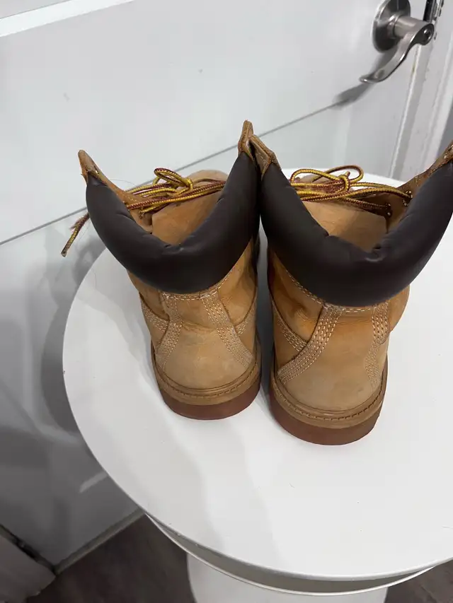 women’s timberland boots  in Women's - Shoes in City of Toronto - Image 3