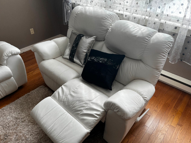 white leater sofa in Chairs & Recliners in St. John's - Image 4