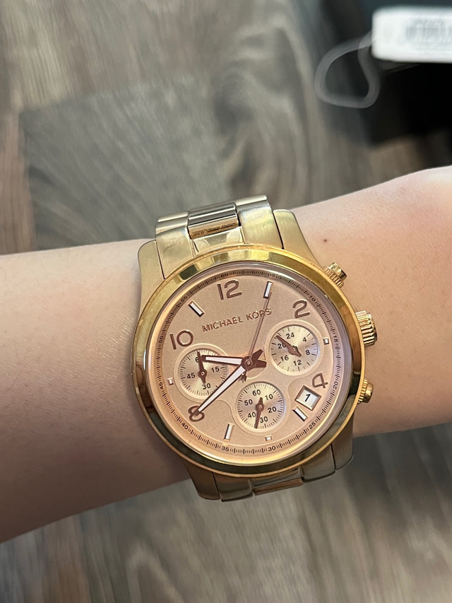 Michael Kors Watch Rose Gold in Jewellery & Watches in Markham / York Region - Image 4