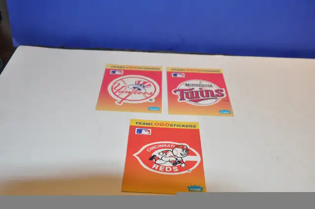 Team Logo Stickers 1991 Fleer Baseball lot of 15 team mlb in Arts & Collectibles in Victoriaville - Image 4