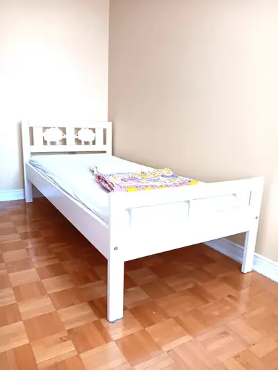 Vendre: lit de transition pour enfant avec barrière, View more