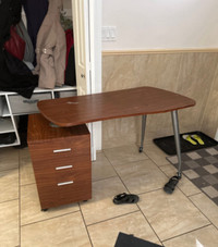 Computer desk with adjustable stand