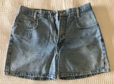 LIKE NEW - Men's Bullet Brand Blue Jean Shorts (Size 32), View more