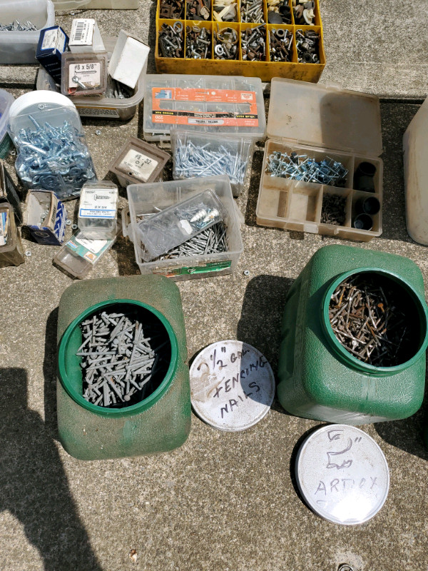 Roofing and fencing nails, screws and other hardware  chk pics in Hardware, Nails & Screws in St. Catharines - Image 3