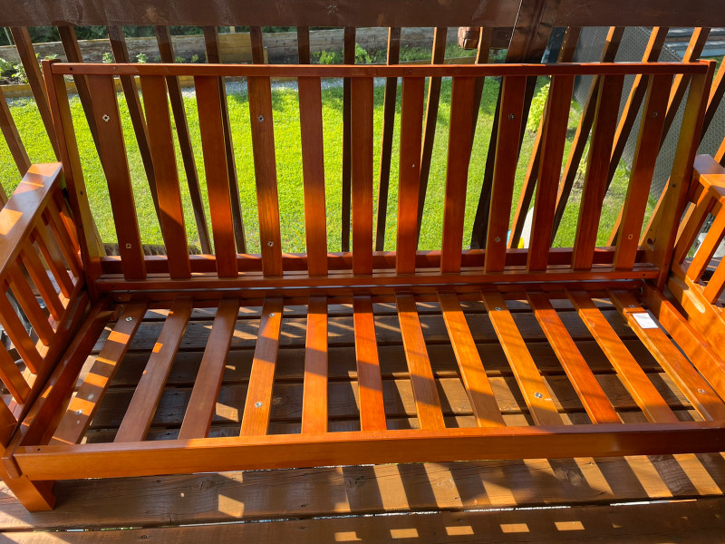 Click futon frame and bed Sofas et futons Laval/Rive Nord Kijiji