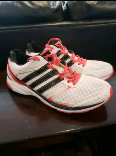 ADIDAS - women's / girls running shoes (EUC), View more