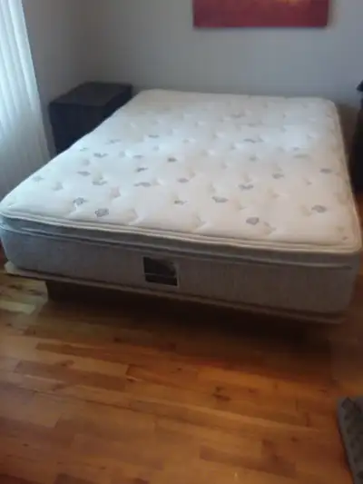 Matelas et base, View more