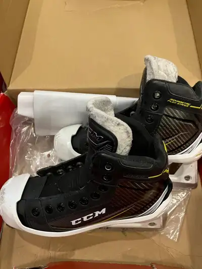 CCM Goalie Skates - Skate Size 3.5 (US) Shoe Size 5 - 4 (US), View more