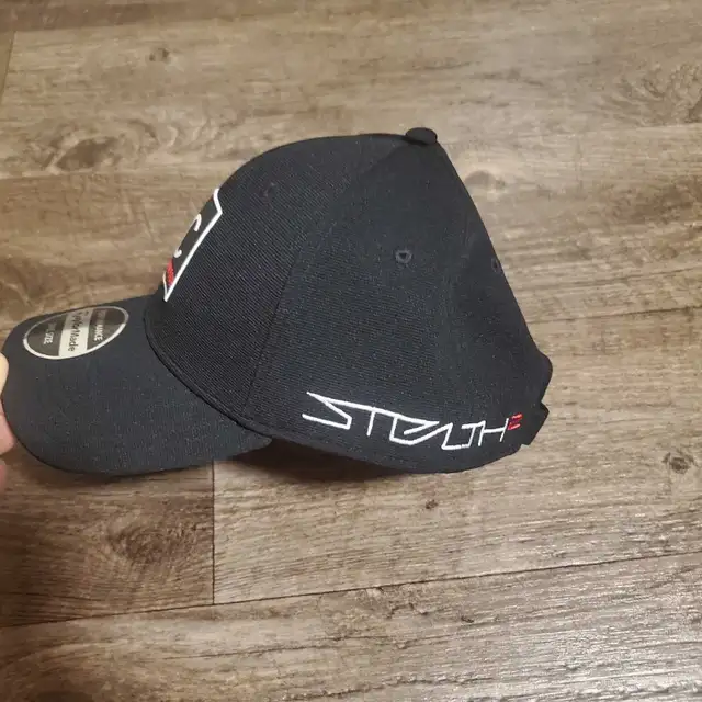 Brand New TAYLORMADE CARBONWOOD Golf Hat in Golf in Barrie - Image 6