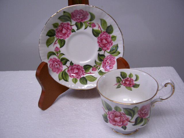 Vintage Paragon Footed “Reine des Beautes” Cup & Saucer in Arts & Collectibles in Dartmouth - Image 2