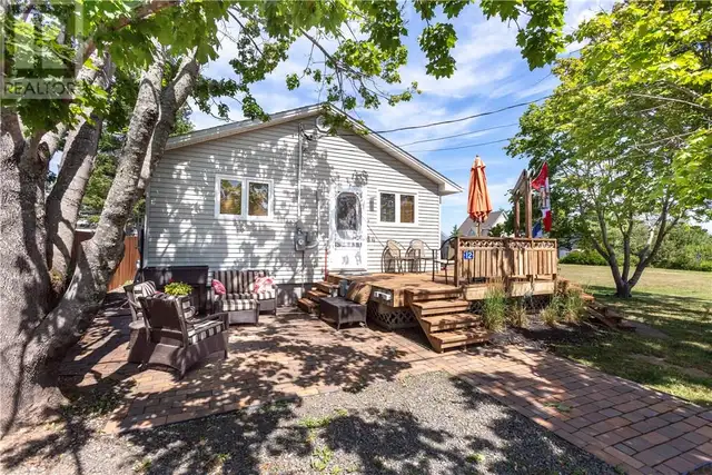 Shediac - 3 bedroom, 1 bath in the Bluff