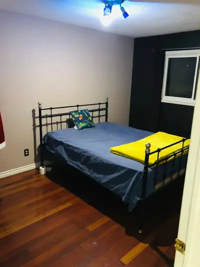 room for rent girls only