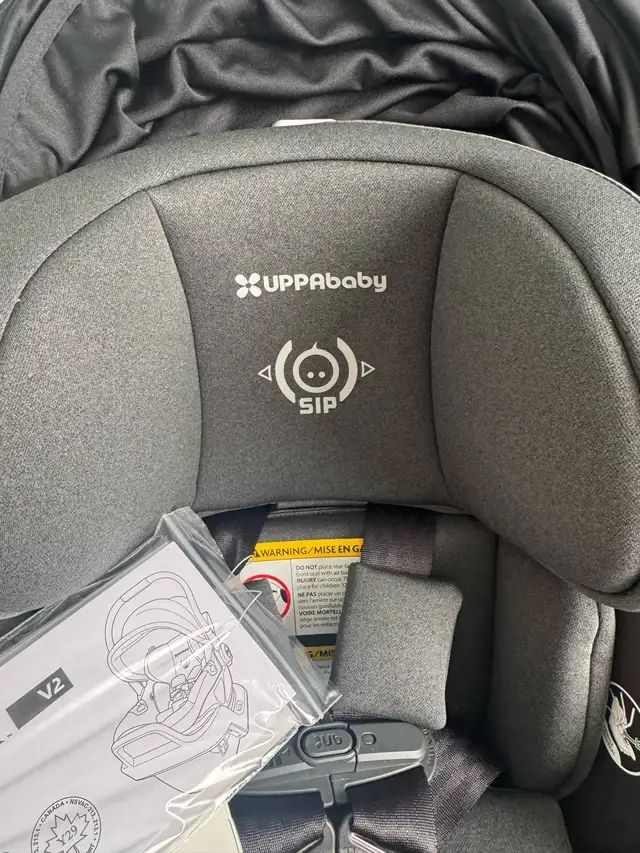 UPPAbaby Aria V2 car seat in Strollers, Carriers & Car Seats in Edmonton - Image 5