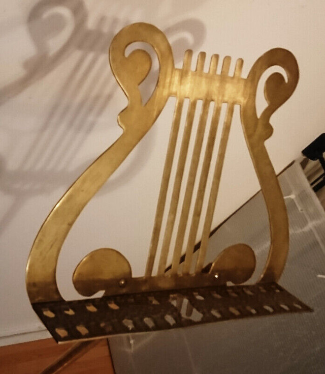 Vintage Brass Music Floor Stand  Lyre Harp Motif in Arts & Collectibles in Oshawa / Durham Region - Image 4