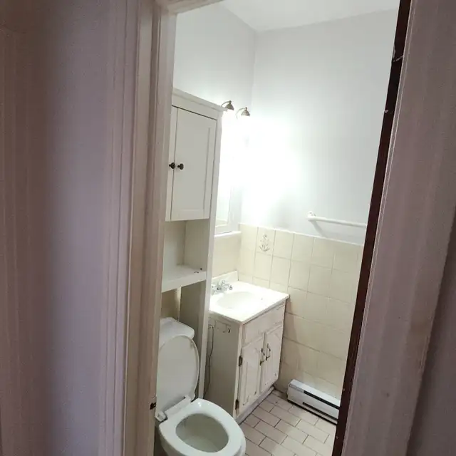 6 1/2 Upper Duplex Snowdon Metro Villa Maria CDN-NDG Queen Mary in Long Term Rentals in City of Montréal - Image 8