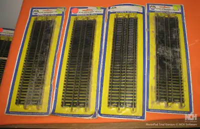 HO Electric Train Model Railroad 4 Pack Tracks - Total 16 ea. Straight Rail Tracks per Lot - New. Ol...