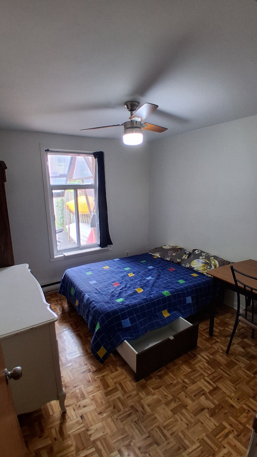 Room 850$ Metro Jolicoeur — photo 2
