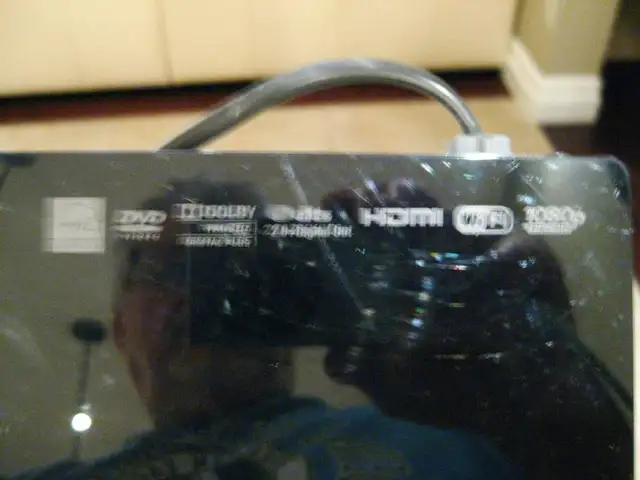 Samsung Blu-Ray Player & Remote Control #BD-E5400 With Wi-Fi in General Electronics in Kitchener / Waterloo - Image 6