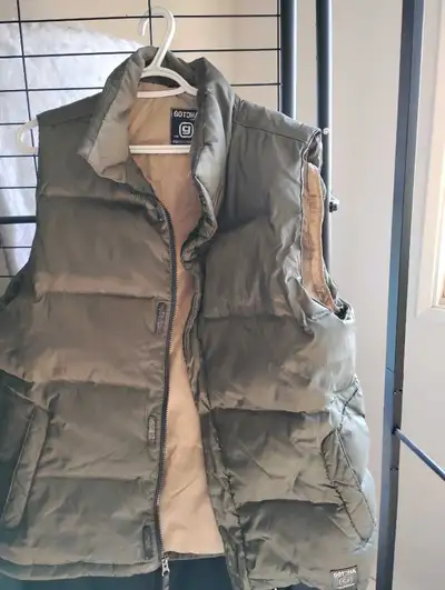 Mens vest (green), View more